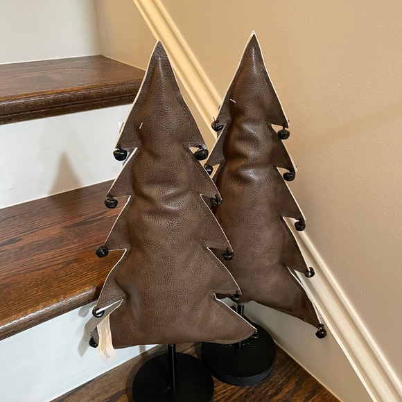 Cupcakes and cashmere “faux leather” CHOCOLATE BROWN Christmas trees. - Picture 6 of 6